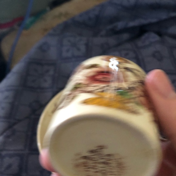 Royal Crownford English Tea Cup Set- 825 $30 or $25 w/offer - Picture 3 of 5